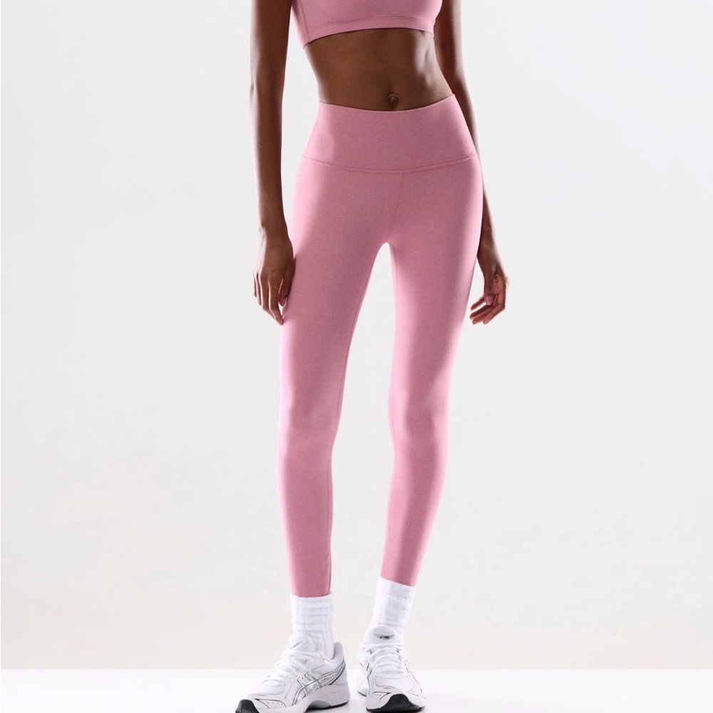 Aritzia Golden Butter Leggings